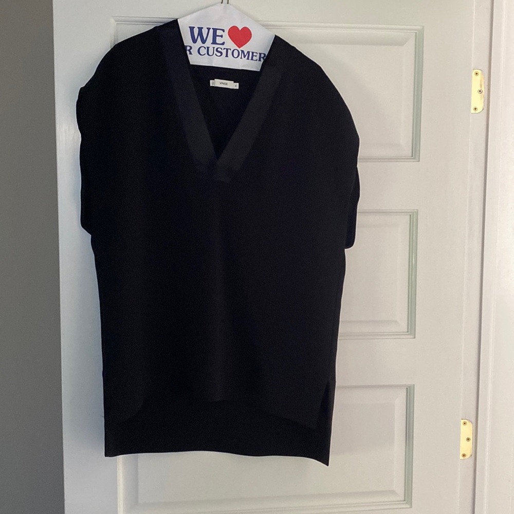 Vince Black M V-Neck Shell